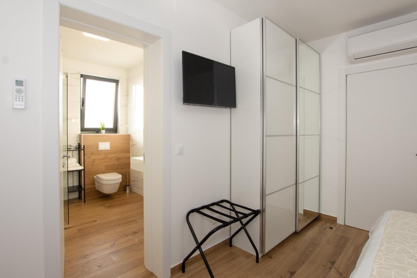 Villa Stella - Crowonder Luxury Rent Turanj Exterior foto